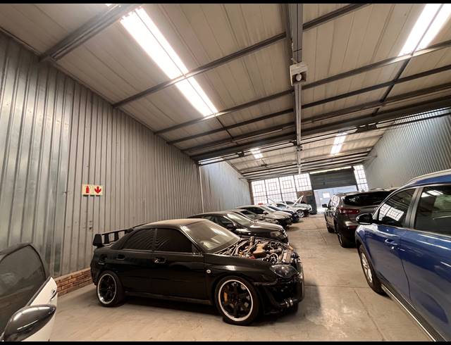 297M² WAREHOUSE TO LET IN ISANDO